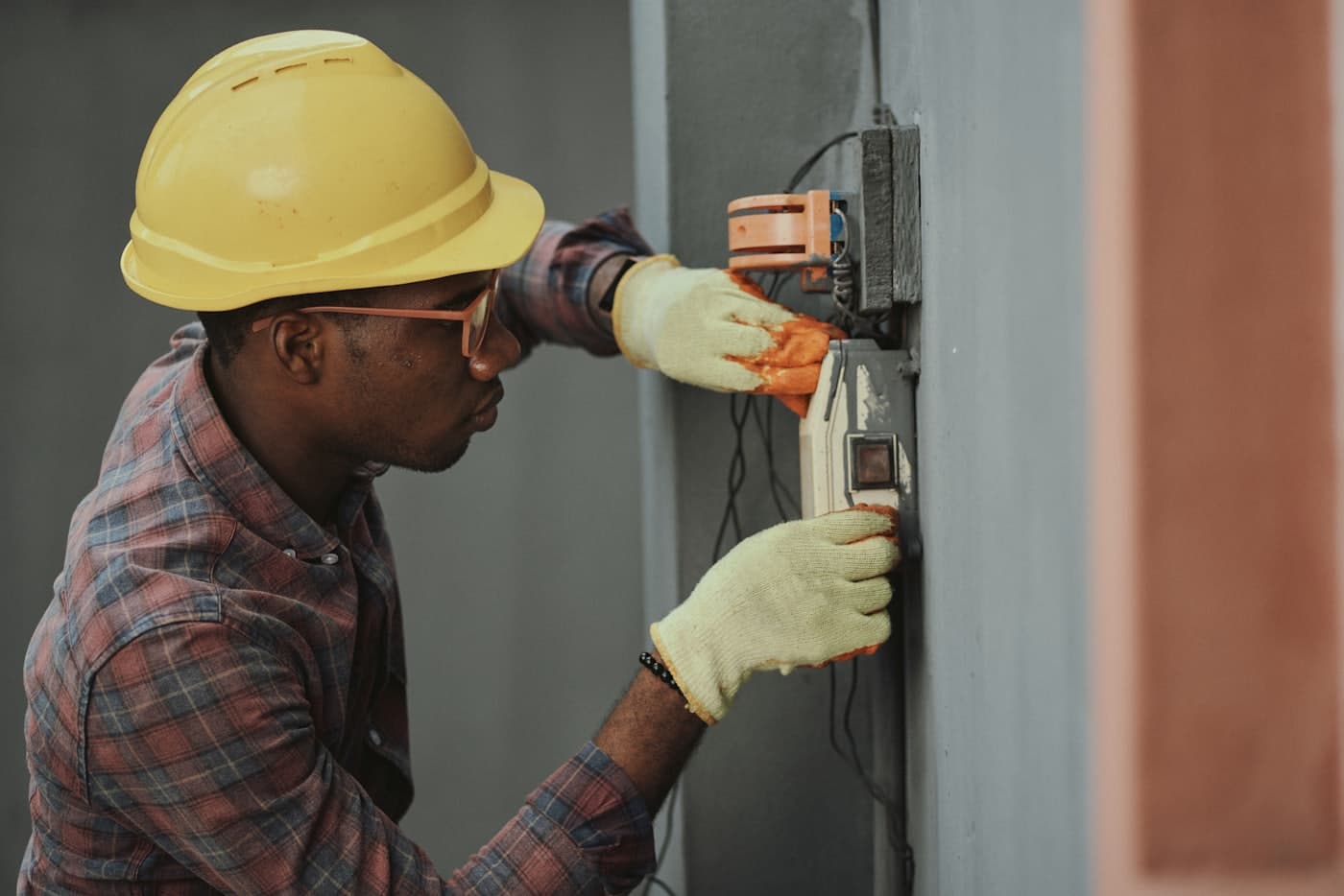 An electrician at work on a job in Perth